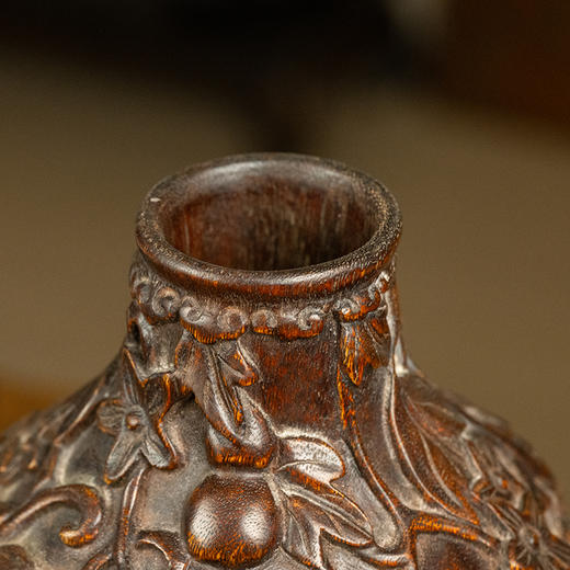 清 沉香木雕福禄万代葫芦形赏瓶（一对） 商品图2