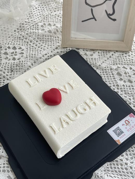 白色情人慕斯巧克力喷砂蛋糕（5寸慕斯适合2-4人分享） 商品图1