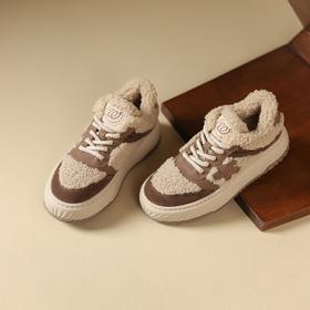 westory2024年秋冬新款休闲风厚底平跟舒适百搭毛毛鞋休闲老爹鞋W24DM85081