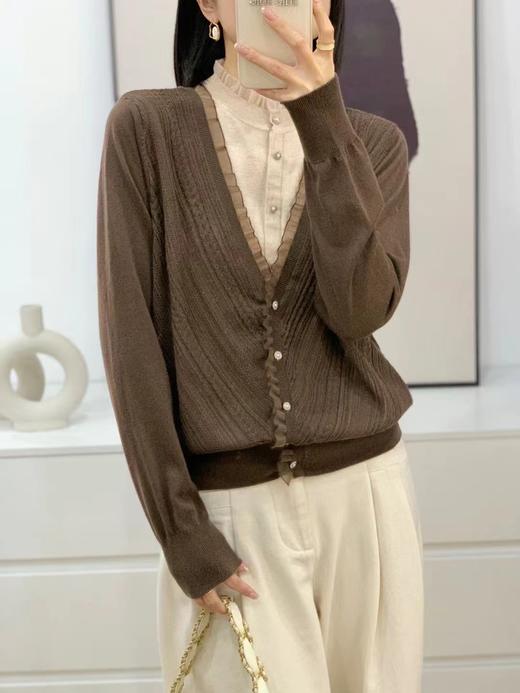 伯妮斯茵 | 复古温柔风  V 领木耳边针织开衫 春秋气质显瘦上衣 HJ3E25 商品图4