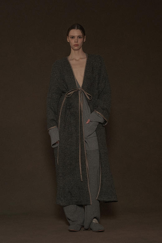 Mutedance 暗雾灰绵羊毛无领系带长外套 商品图4