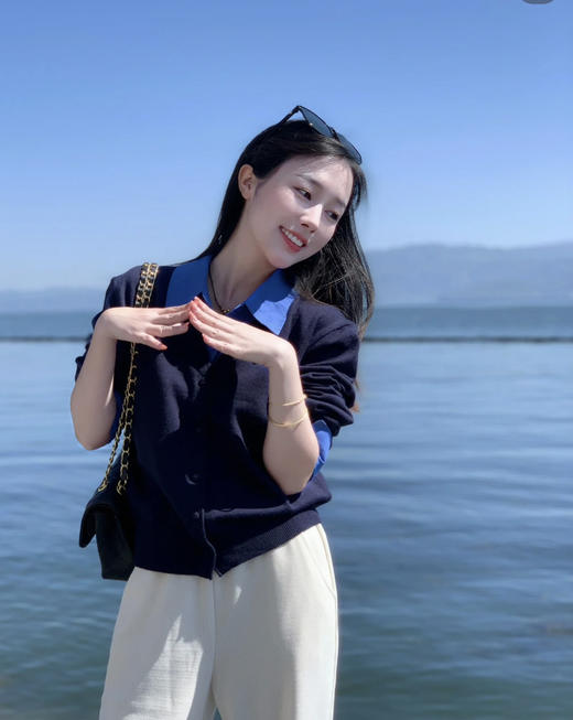 衬衫假两件包扣开衫 商品图0