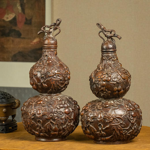 清 沉香木雕福禄万代葫芦形赏瓶（一对） 商品图4