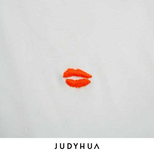 JUDYHUA mini手绣红唇长袖T恤 商品图2