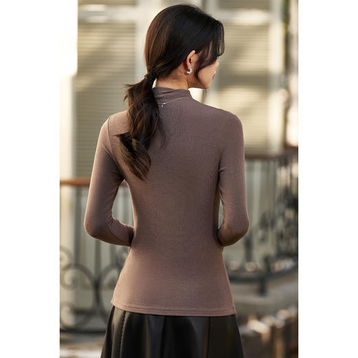 【含羊毛热能肌底衣】米思阳2025冬季新款简约高级感针织打底T恤羊毛混纺糯叽叽上衣女2100 商品图5