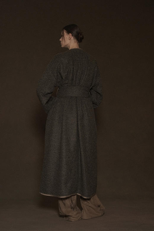 Mutedance  榄灰绿绵羊毛腰带长外套 商品图5