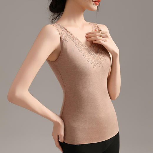 X4D2825-CYS磨毛保暖背心女带胸垫一体秋冬2024新款修身无痕内搭防寒打底衫女 商品图2