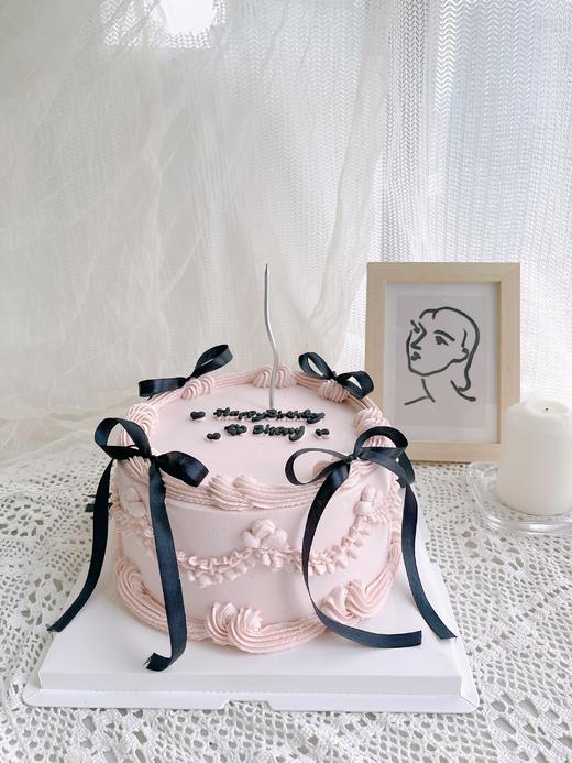 蝴蝶结复古花边蛋糕 商品图0