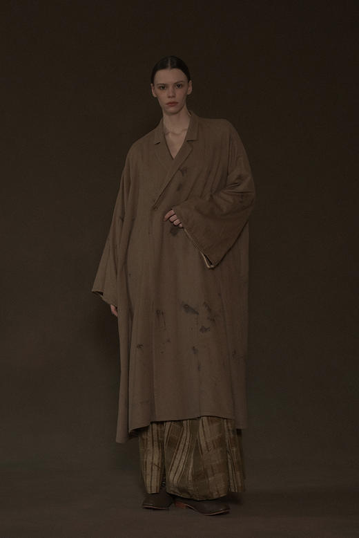 Mutedance 青瓷色绵羊毛植物染长外套 商品图3