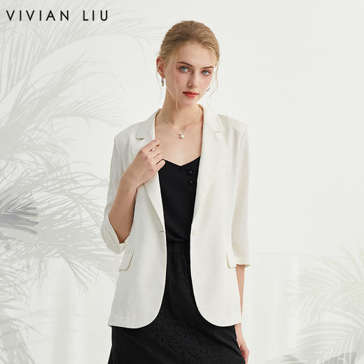 VIVIAN LIU薇薇安刘R2423103春女装新款翻领一粒扣七分袖圆摆西装 商品图0