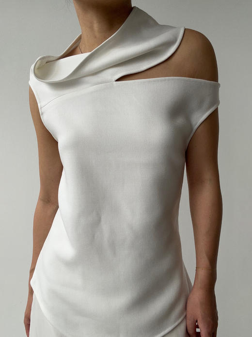 VC｜AW24009 Jaya cut out top 无袖上衣 [ 黑 / 白 / 棕 / 奶白 ] 商品图12