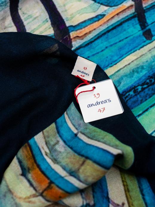 19 Andrea‘s 47 羊绒围巾 商品图4