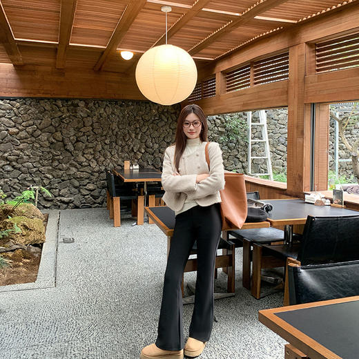 【269元任选2件】现货！成本巨贵，拍下包赚！绵羊毛双排扣燕麦色毛呢短款外套 商品图2