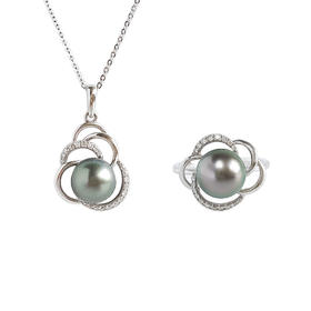 【天然正品】潮宏基 8.3MM天然黑色真多麻海水珍珠花朵造型 项链/戒指  270523NJS29 270523NJS30