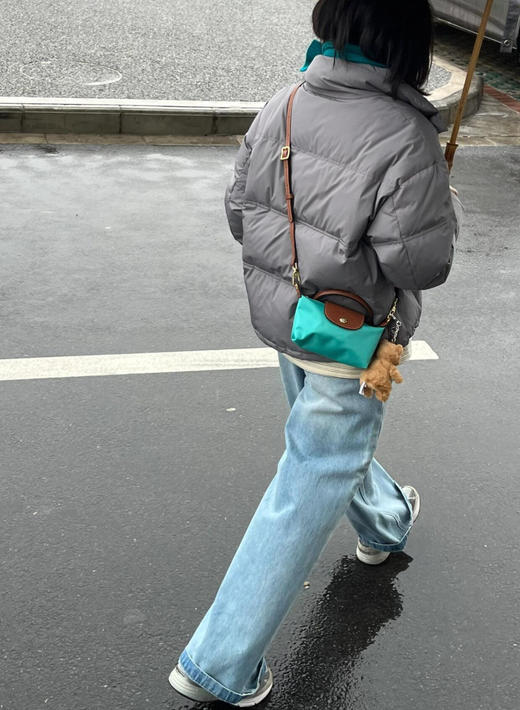 官网💰700+ 送价值¥89的免打孔真皮斜挎背带🙀【龙骧单柄化妆包 可手拎/可斜挎】✅原版材料，原版五金，真皮+防水尼龙！秒杀市面PU版✨22个全新色系加持，搭配各种服装都毫无压力~ 商品图7