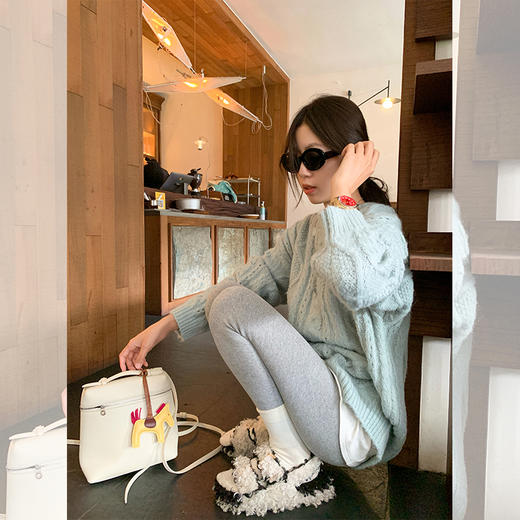 【179元任选2件】最后一波现货！韩系百搭宽松蓝色圆领麻花毛衣 商品图3