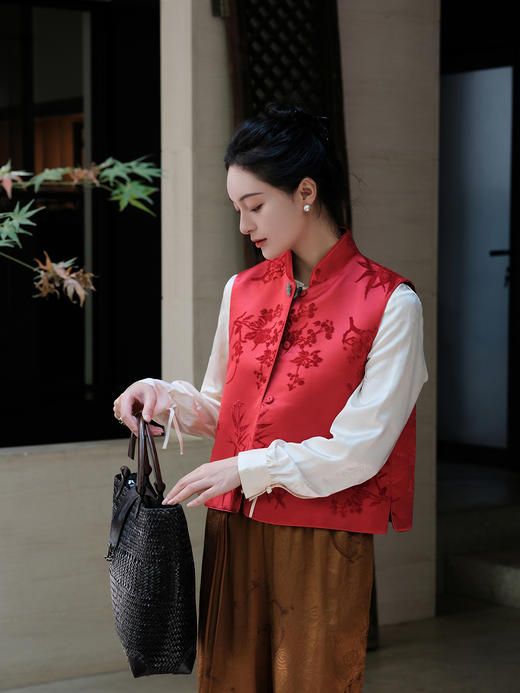 盛唐牡丹| 丹罽红梅兰竹菊漳缎马甲 (里素缎) 商品图4