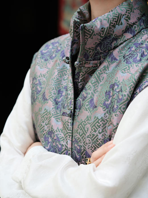 盛唐牡丹| 万寿无疆牡丹纹宋锦棉马甲 商品图2