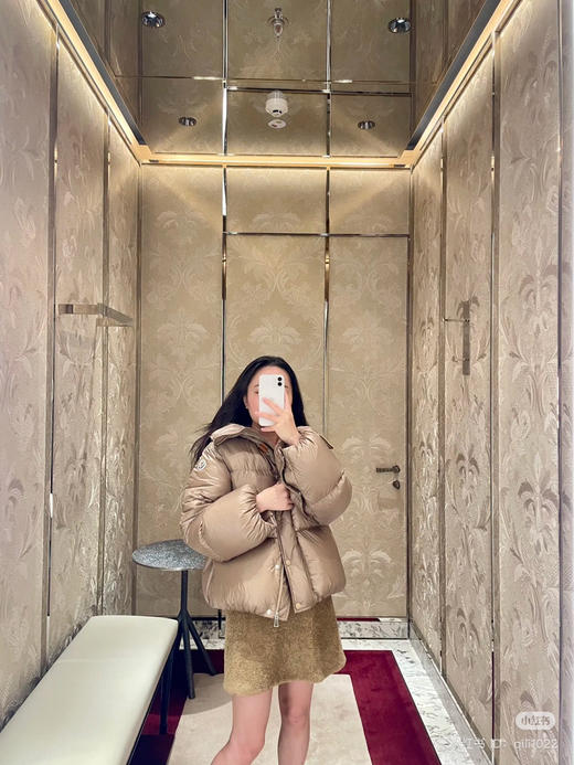 1130-1 渠道货 MC大连帽 云朵泡芙 面包鹅绒服 可拆袖 时装款羽绒服 商品图3