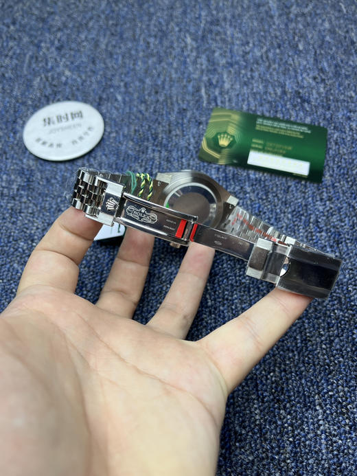 劳力士格林尼治型GMT系列“雪碧圈” 左撇款 男士腕表 原装开模
机芯：搭载改Cal.3285 商品图7