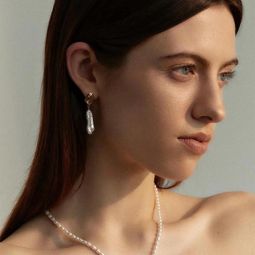 【顺丰包邮】52409 洛诗琳设计感不规则纯银天然巴洛克珍珠耳环0819 商品图2