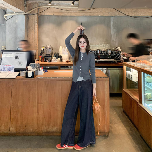 【189元任选2件】最后一波现货！3色系扣假两件针织衫 商品图1