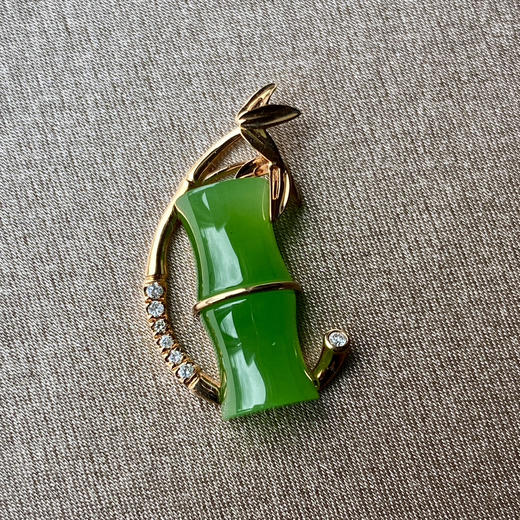18K玫瑰金和田玉（碧玉）镶钻吊坠--月影凝青竹/竹节7*16mm/苹果绿 商品图0