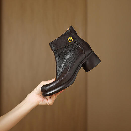 【预售5天】软羊皮圆头粗跟小短靴女春秋单靴真皮中跟瘦瘦靴厚底英伦风马丁靴NGMZR&9851 商品图1