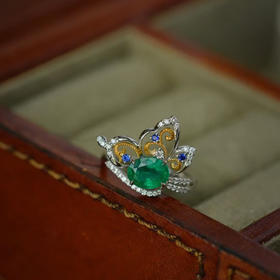 龢盒原创 指尖蝶舞祖母绿戒指