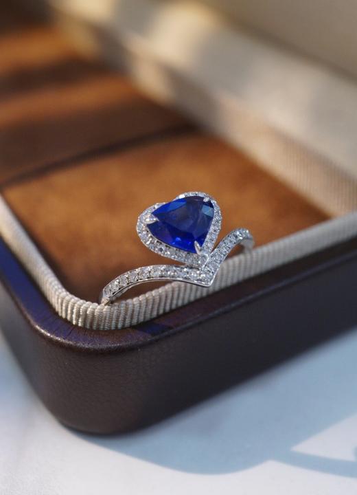 18k金蓝宝戒指 1.12ct 商品图1