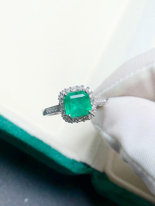 1.28ct 祖母绿戒指 商品图2
