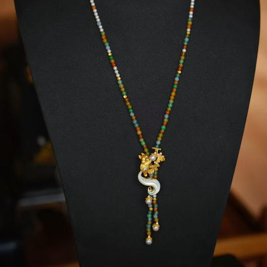 龢盒原创 小松鼠摘松果胸针吊坠两用 商品图1