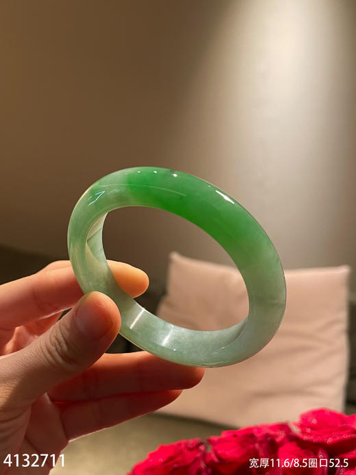 4132711，手镯，圈口52.5。具体价格微信咨询 商品图1