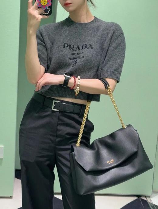 普拉达超能装的一款链条包中号皮革单肩包（MM） 商品图11