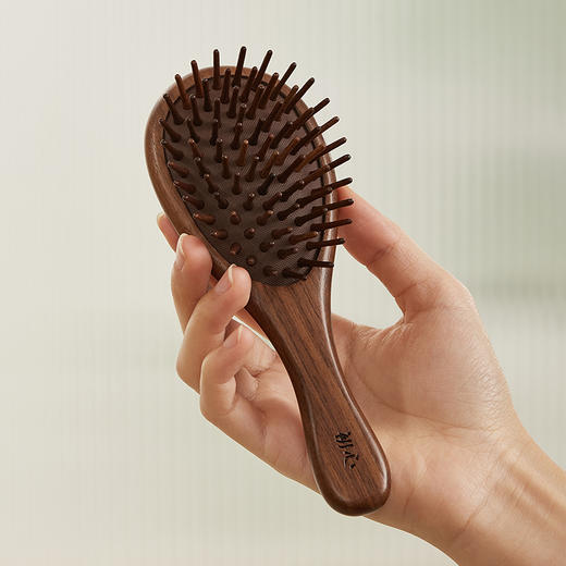 初心| 迷你胡桃木水滴梳 商品图1