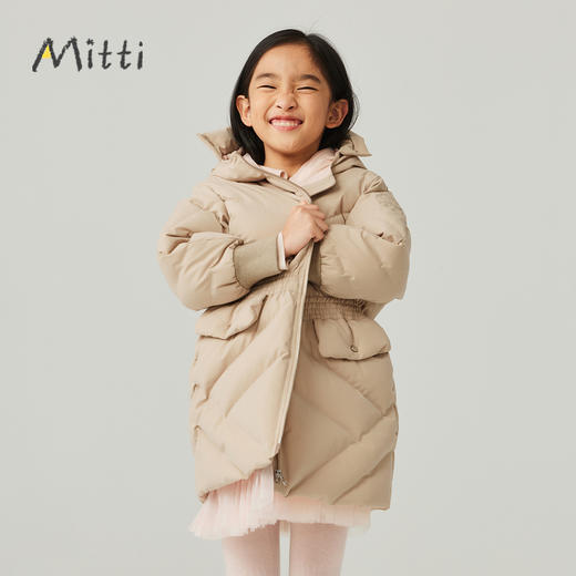 【5折】8楼MITTI童装冬款女童羽绒服吊牌价；1899元 活动价：949元 商品图0