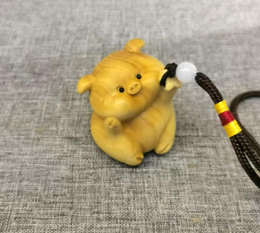 萌猪°黄杨木小挂件 商品图1
