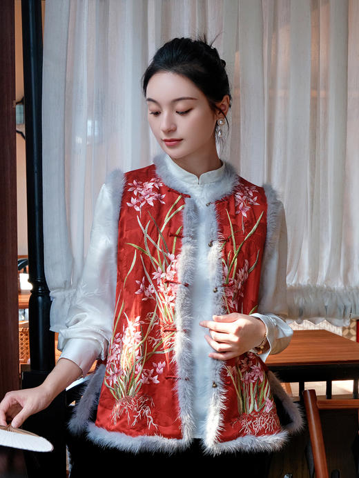 盛唐牡丹| 蕙兰纹香云纱水貂棉马甲 商品图7