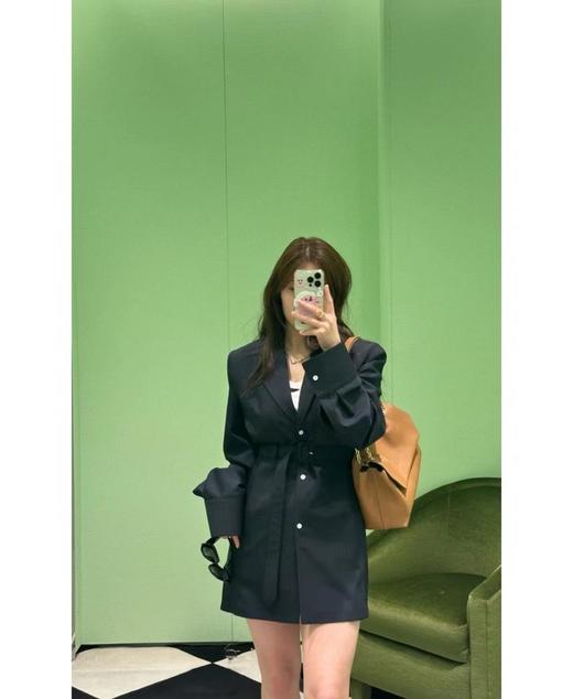 普拉达超能装的一款链条包中号皮革单肩包（MM） 商品图7