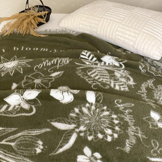 自然醒法式貂绒纱毛毯冬季加厚保暖小毯子轻奢高级感户外披肩毯沙发盖毯MT 商品图6