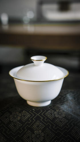 【山纯】超薄胎玉泥两才盖碗（包金边）  