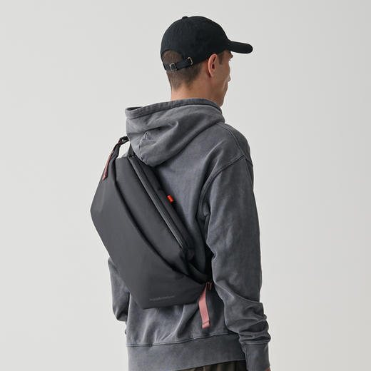 MAAP x Cote&ciel lsarau Messenger 联名限量版 黑色 邮差包 14.5L 商品图1