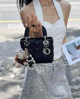 🉐️450包邮
原单三格戴妃