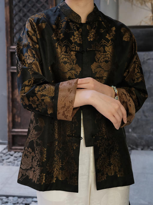 盛唐婧| 重磅桑蚕丝老缎新中式对花外套-金色 商品图1