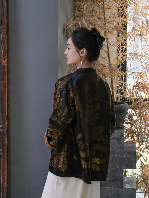 盛唐婧| 重磅桑蚕丝老缎新中式对花外套-金色 商品图2