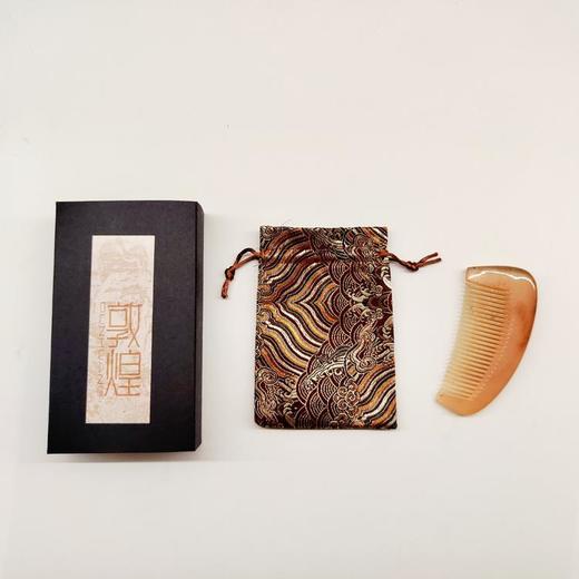 【敦煌檀木按摩梳＋小青蛙按摩梳＋牛角梳＋好运莲莲艾草锤】换季养生好物 商品图4
