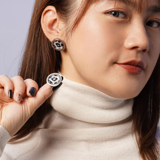 艷湘绣 鬅毛针系列LEOPARD系列首饰 商品图4