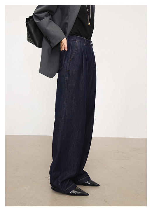 ROW风显瘦“香蕉裤” 深蓝牛仔西裤 显瘦牛仔香蕉裤 环保染色 无惧久穿久洗 微阔香蕉裤型 藏肉显瘦 利落随性 商品图2