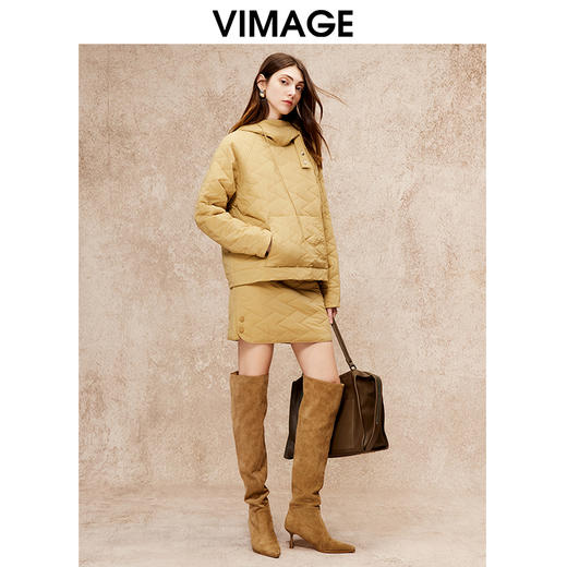 VIMAGE纬漫纪冬季新款简约时尚百搭显瘦连帽短款宽松棉服外套V2210804 商品图1