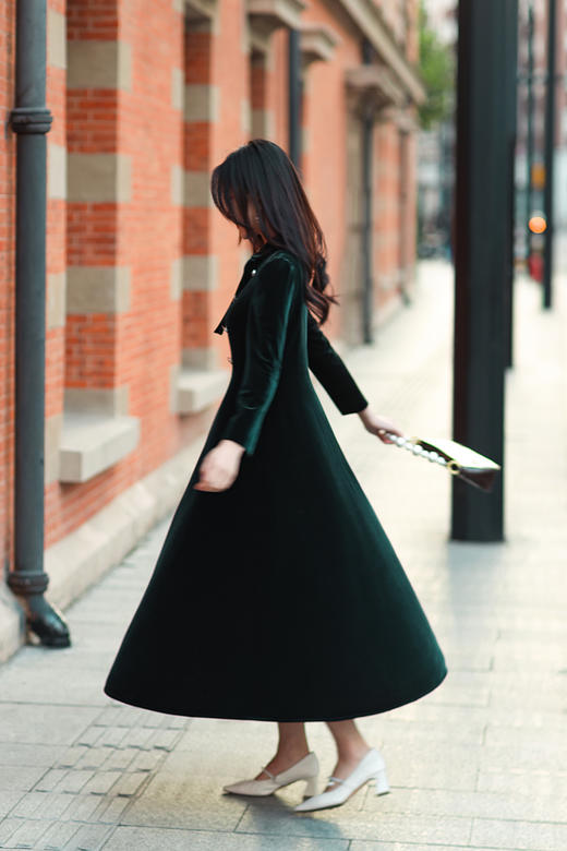 逸红颜明月优选 #迷人丝绒情节【绿珐琅】学院风翻领连衣裙，范冰冰同款 商品图12